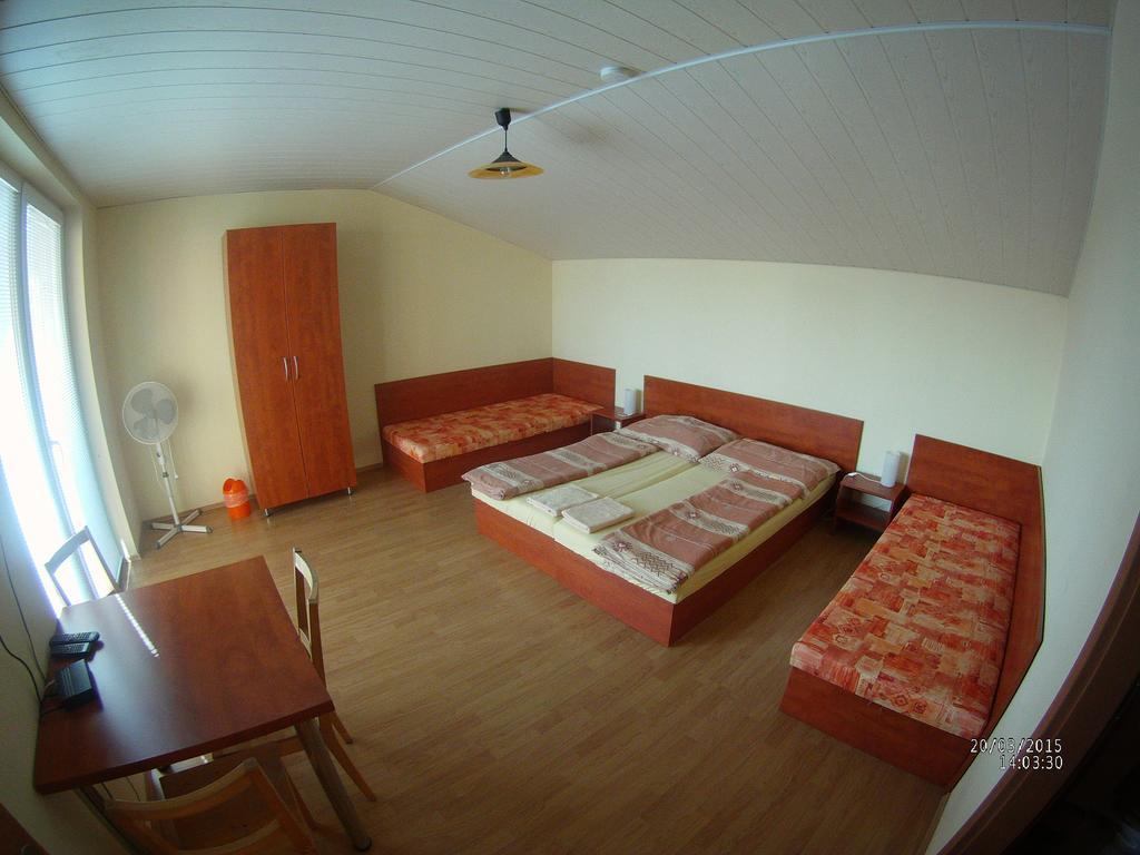 Penzion Kaplna Room photo